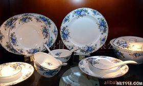 【骨瓷精美餐具 40头英国月亮玫瑰(手工拍金)价格_骨瓷精美餐具 40头英国月亮玫瑰(手工拍金)厂家】- 